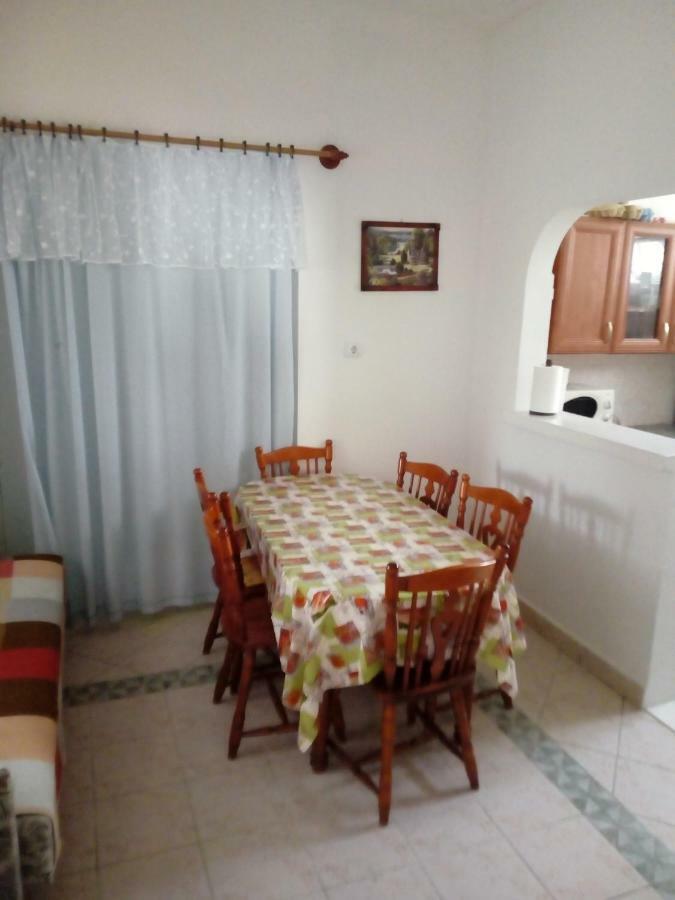Abadi Karmazsin Haz Villa Abádszalók Bagian luar foto